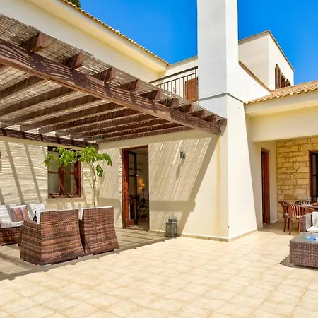 3 Bedroom Tala With Private Pool And Sunset Views, Aphrodite Hills *