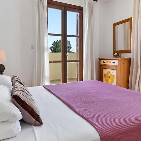 Вилла 3 Bedroom Tala With Private Pool And Sunset Views, Aphrodite Hills