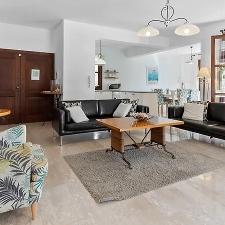 3 Bedroom Tala With Private Pool And Sunset Views, Aphrodite Hills Куклия