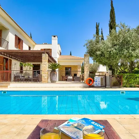 3 Bedroom Tala With Private Pool And Sunset Views, Aphrodite Hills Вилла *