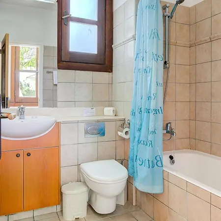 Villa 3 Bedroom Tala With Private Pool And Sunset Views, Aphrodite Hills Kúklia